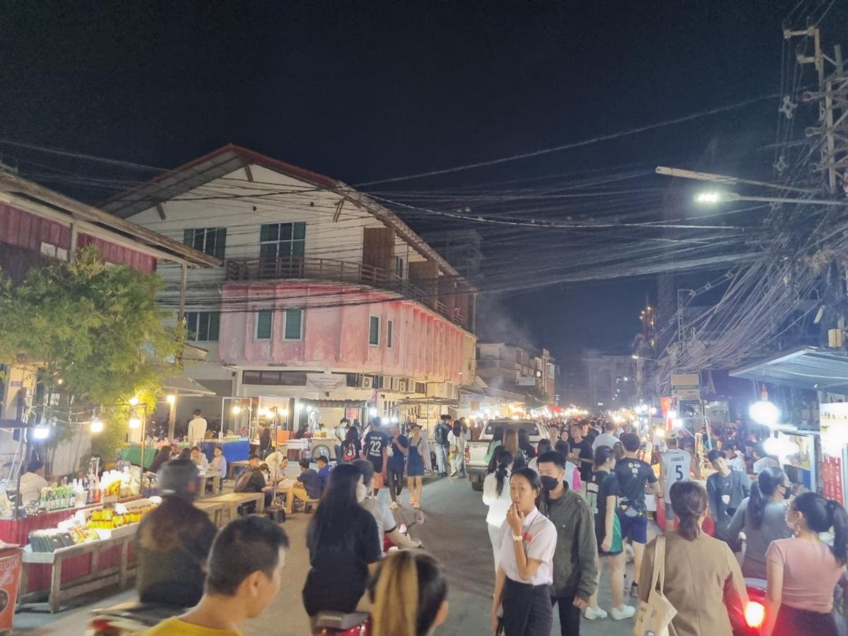 Khampiane Hotel Ban Nongdouang Экстерьер фото